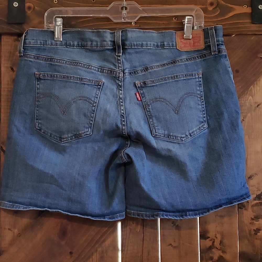 Womens Levi's Vintage Denim Jean Shorts Size 33